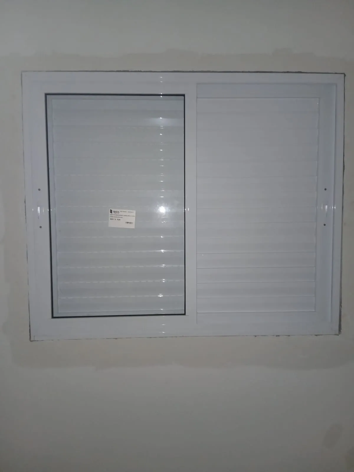 Veneziana 3 folhas alumínio branco