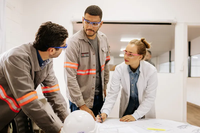 Fabrica de óculos de segurança com lentes corretivas